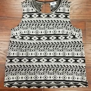🔅🔅🔅 Old Navy tribal top sz L  🔅🔅🔅